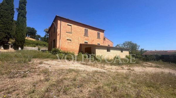 villa in vendita a Torrita di Siena