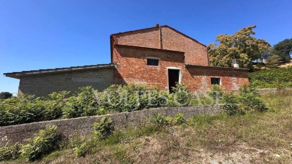 villa in vendita a Torrita di Siena