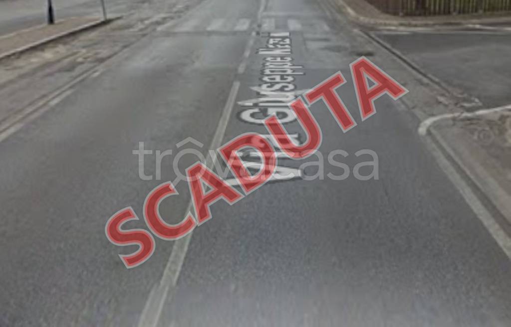 negozio in vendita a Torrita di Siena