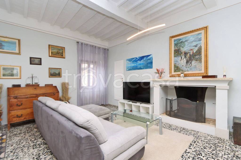 appartamento in vendita a Torrita di Siena in zona Montefollonico