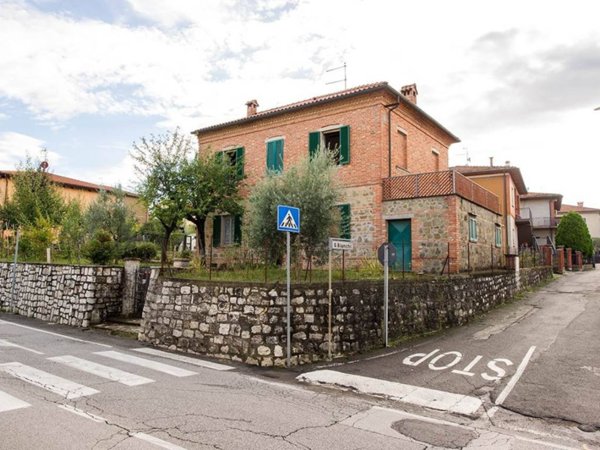 casa indipendente in vendita a Torrita di Siena