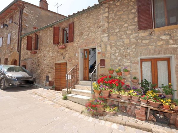 appartamento in vendita a Torrita di Siena in zona Montefollonico