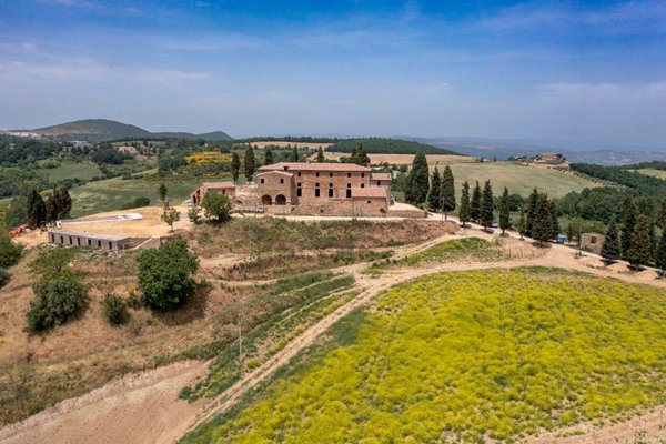 villa in vendita a Torrita di Siena