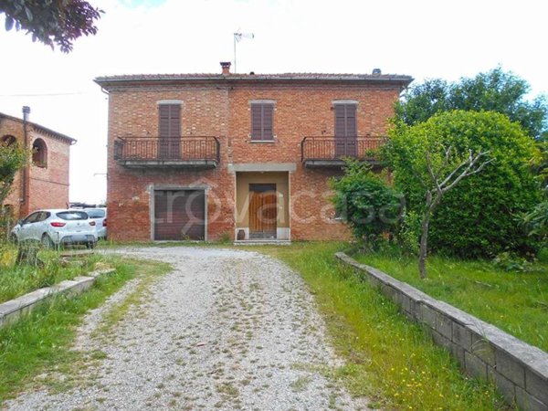 casa indipendente in vendita a Torrita di Siena