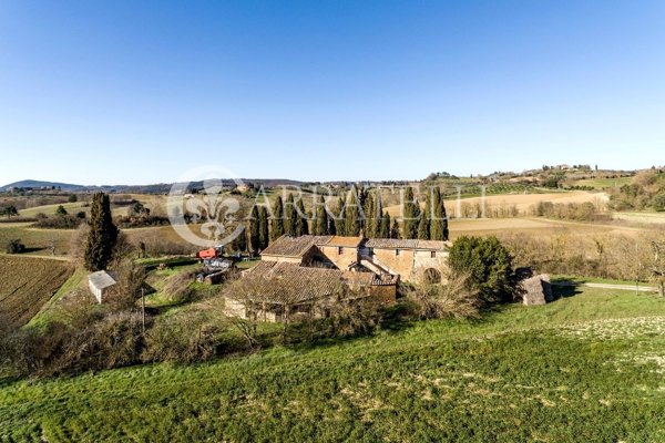 casale in vendita a Torrita di Siena in zona Montefollonico
