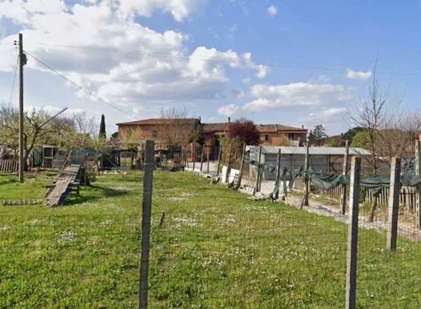 casa indipendente in vendita a Torrita di Siena