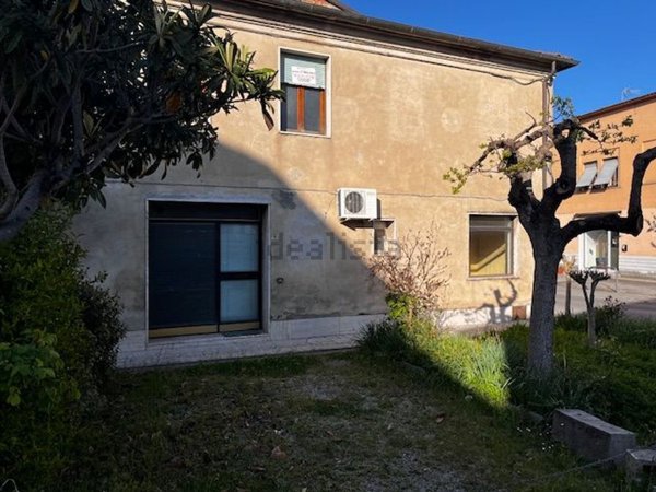 casa indipendente in vendita a Torrita di Siena