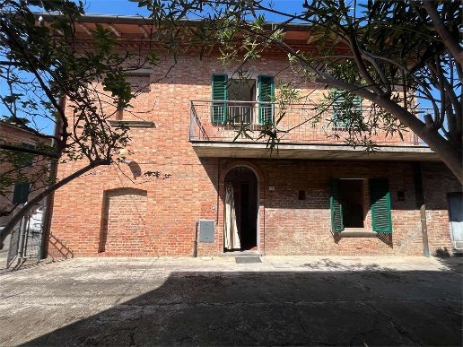casa indipendente in vendita a Torrita di Siena