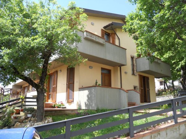 casa indipendente in vendita a Torrita di Siena in zona Montefollonico