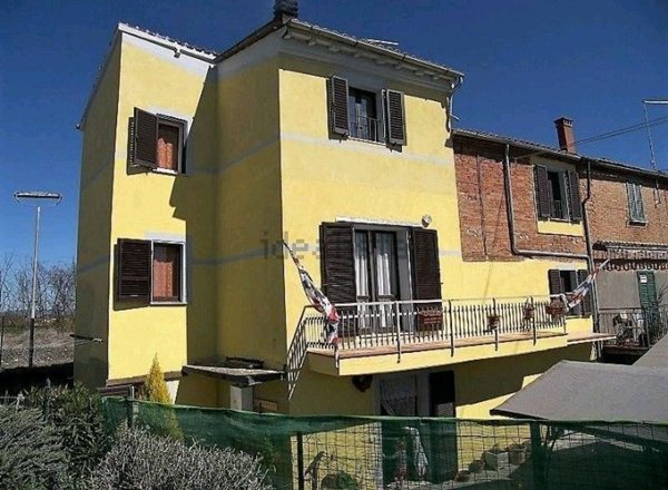 casa indipendente in vendita a Torrita di Siena