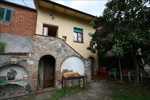 casa indipendente in vendita a Torrita di Siena