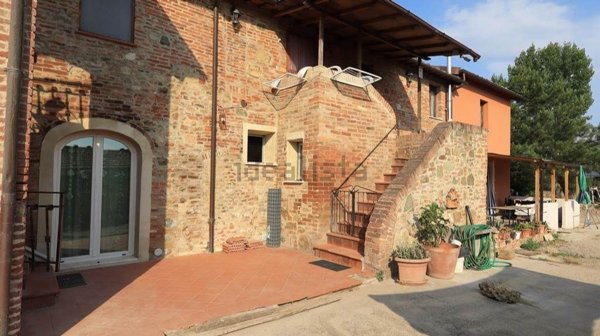 casa indipendente in vendita a Torrita di Siena