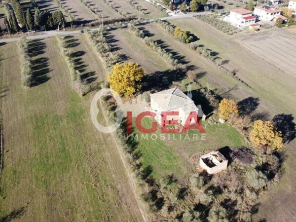 casa indipendente in vendita a Torrita di Siena