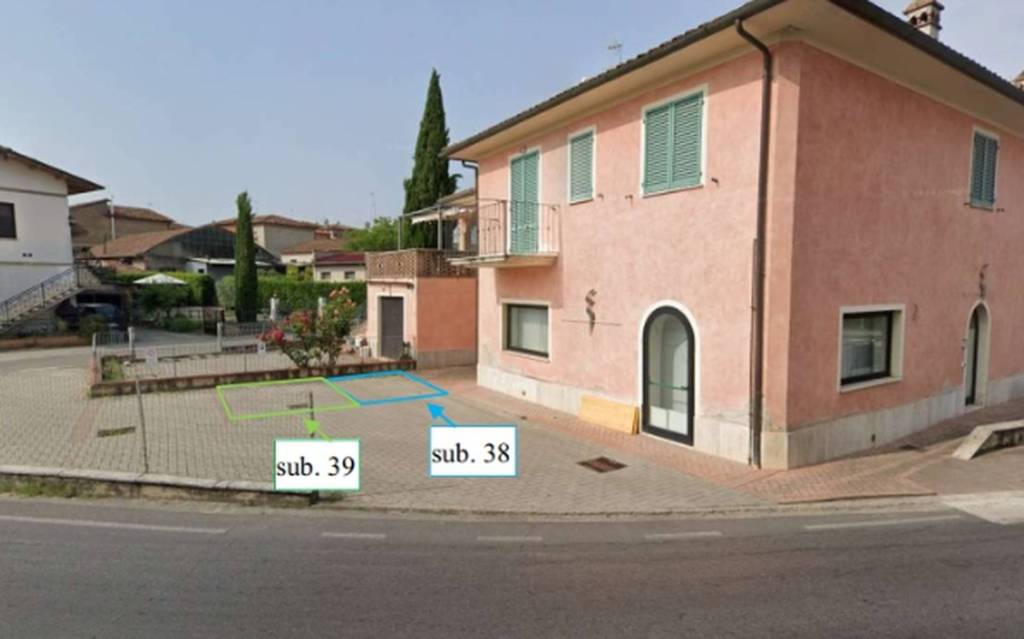 negozio in vendita a Torrita di Siena