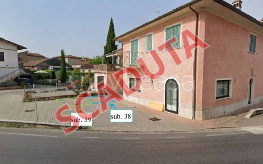 negozio in vendita a Torrita di Siena