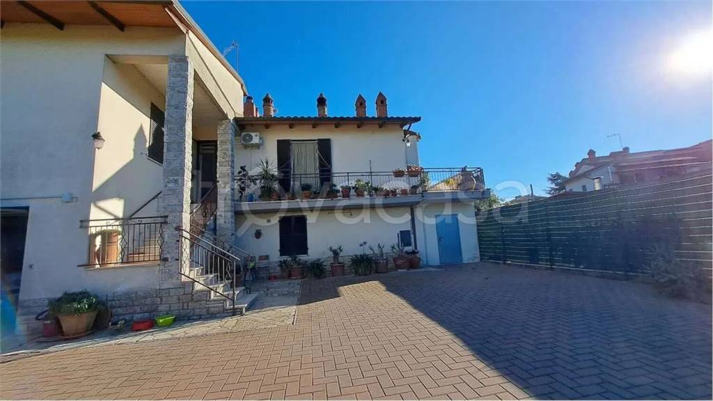 casa indipendente in vendita a Torrita di Siena