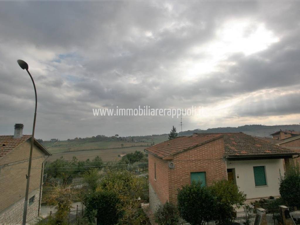 casa indipendente in vendita a Torrita di Siena
