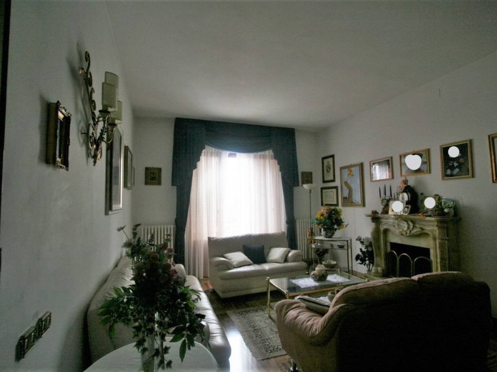 casa indipendente in vendita a Torrita di Siena