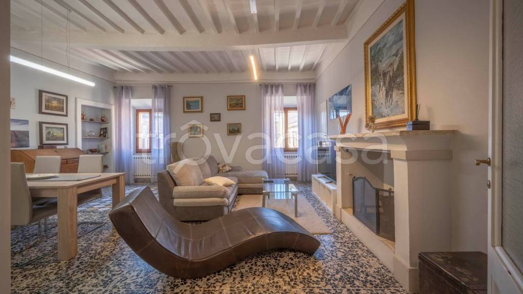 appartamento in vendita a Torrita di Siena in zona Montefollonico