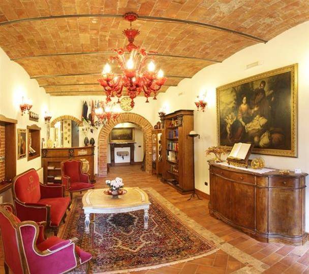 negozio in vendita a Torrita di Siena