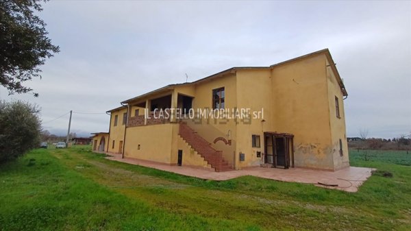 casa indipendente in vendita a Torrita di Siena