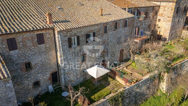 appartamento in vendita a Torrita di Siena in zona Montefollonico