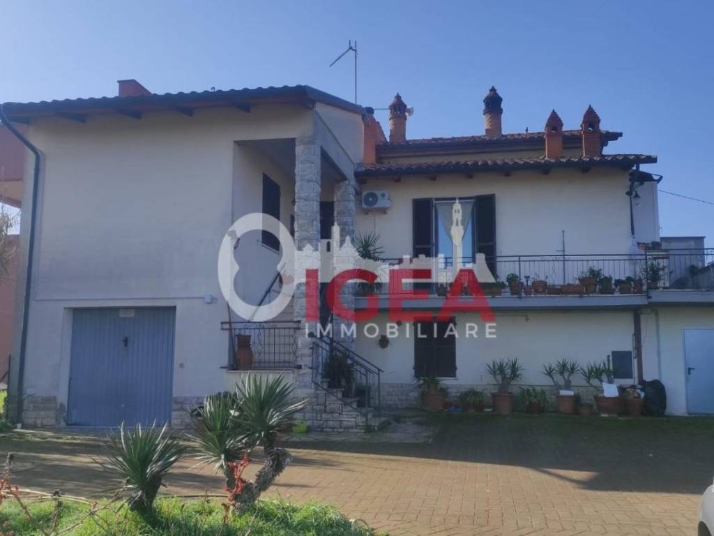 casa indipendente in vendita a Torrita di Siena