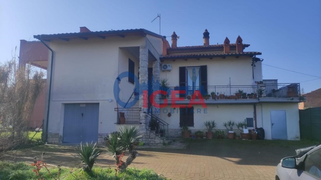 casa indipendente in vendita a Torrita di Siena