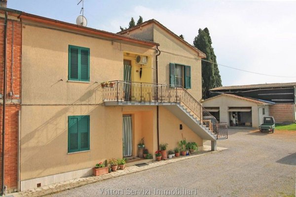 casa indipendente in vendita a Torrita di Siena