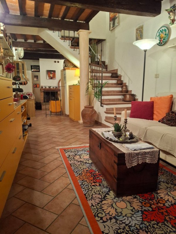 casa indipendente in vendita a Torrita di Siena