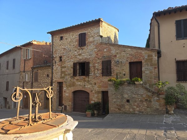 appartamento in vendita a Torrita di Siena in zona Montefollonico