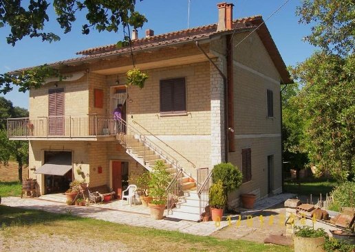 casa indipendente in vendita a Torrita di Siena