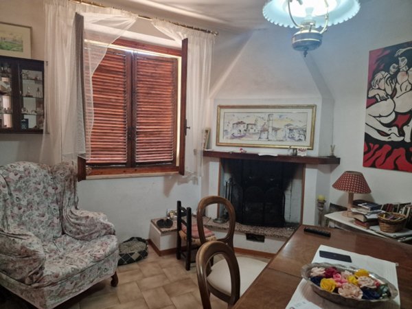 appartamento in vendita a Torrita di Siena in zona Montefollonico