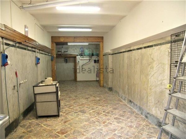 locale commerciale in vendita a Torrita di Siena