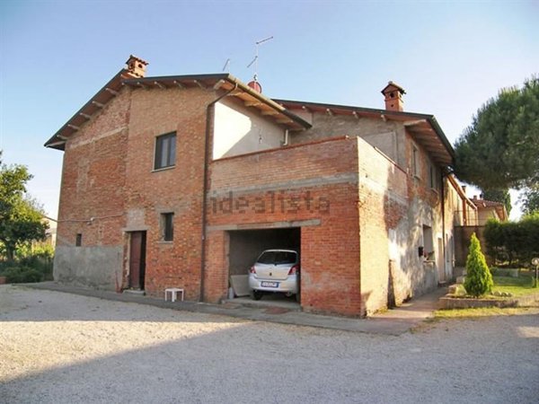 casa indipendente in vendita a Torrita di Siena in zona Montefollonico