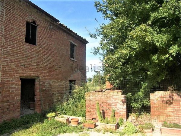 casa indipendente in vendita a Torrita di Siena in zona Montefollonico