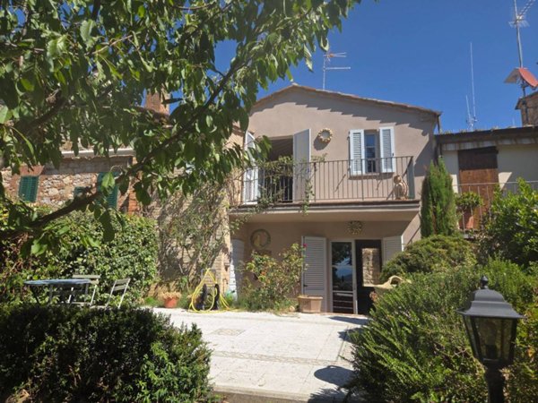 casa indipendente in vendita a Torrita di Siena in zona Montefollonico