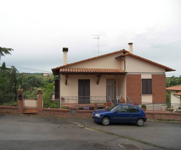 casa indipendente in vendita a Torrita di Siena