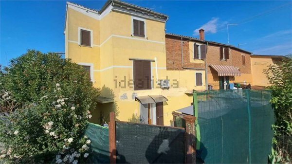 casa indipendente in vendita a Torrita di Siena