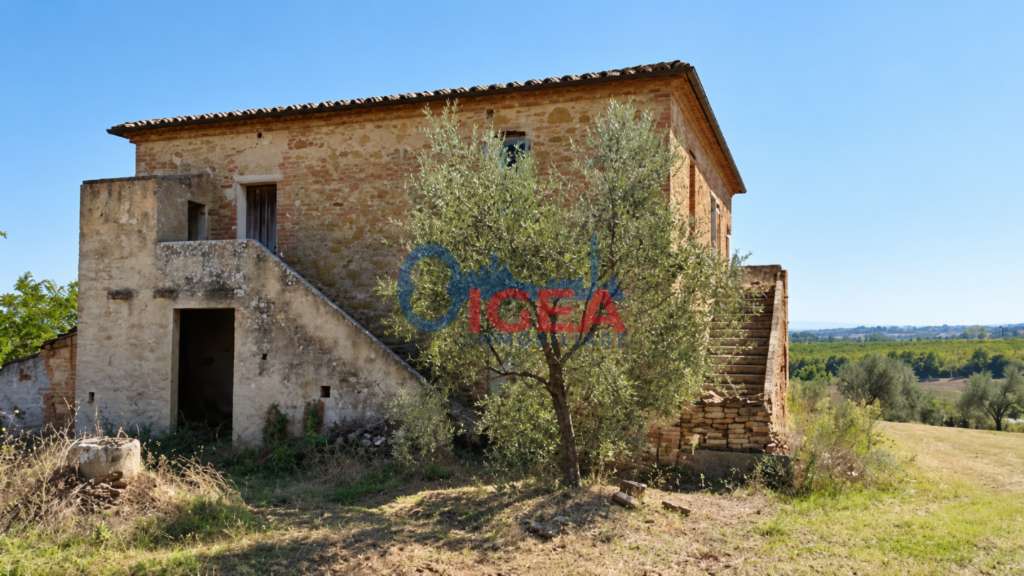 casa indipendente in vendita a Torrita di Siena