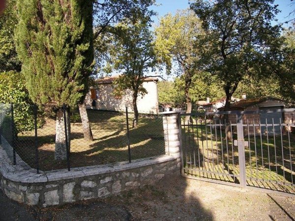 bifamiliare in vendita a Torrita di Siena in zona Montefollonico