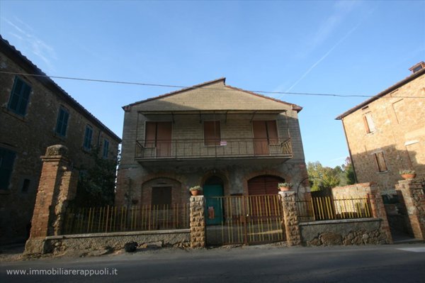 casa indipendente in vendita a Trequanda in zona Castelmuzio