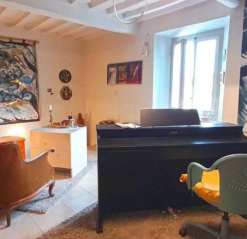casa indipendente in vendita a Trequanda in zona Petroio
