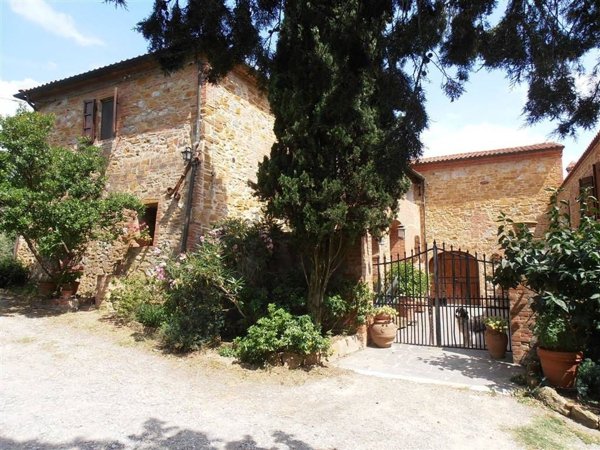 casa indipendente in vendita a Trequanda