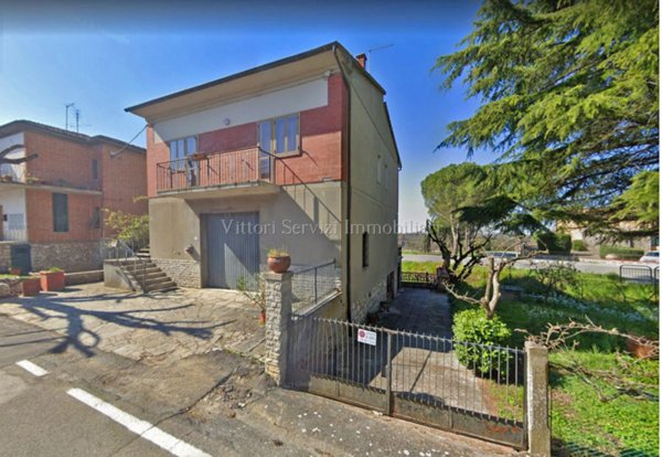casa indipendente in vendita a Trequanda