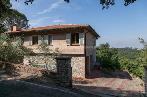 casa indipendente in vendita a Trequanda