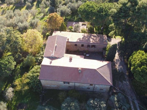 casa indipendente in vendita a Trequanda