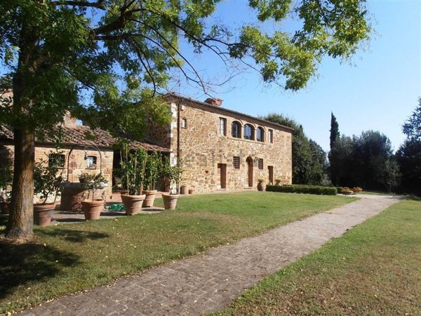 casa indipendente in vendita a Trequanda