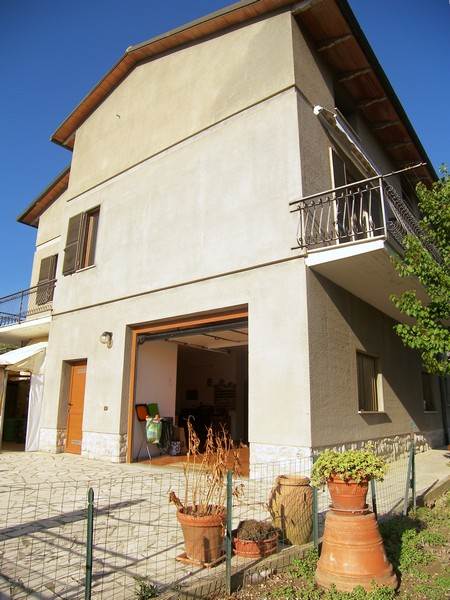 casa indipendente in vendita a Trequanda