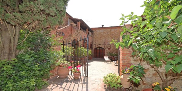 casa indipendente in vendita a Trequanda